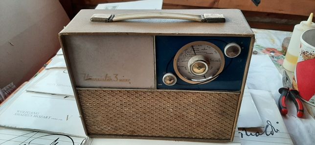Radio vintage de colecție