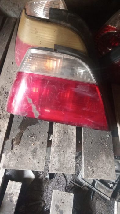 Продам заднии фонари на дэу нексия