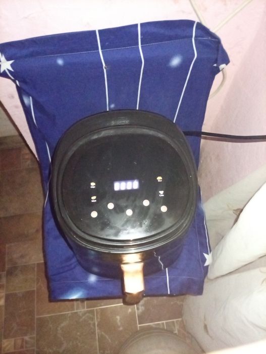 Vând friptoza aer cald