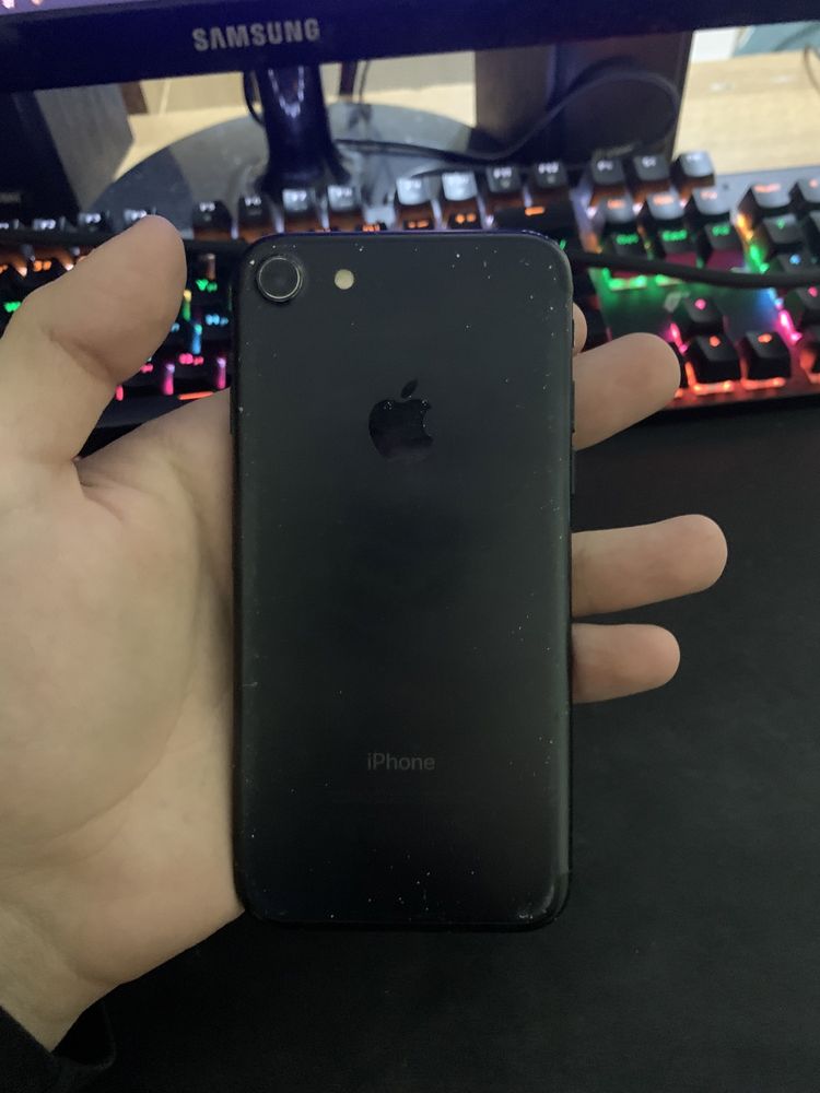 Apple IPhone 7 на 128 GB