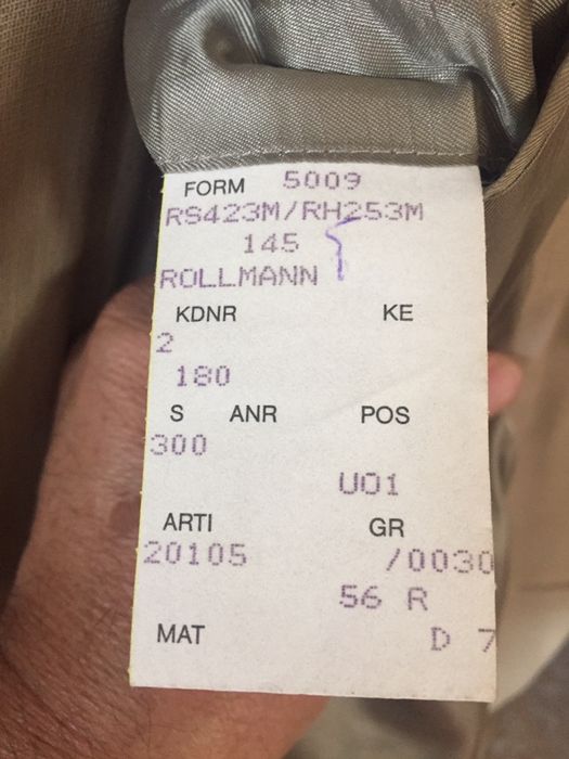 Продавам мъжки костюми на Rollman на половин цена