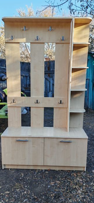 Продам прихожую красивую