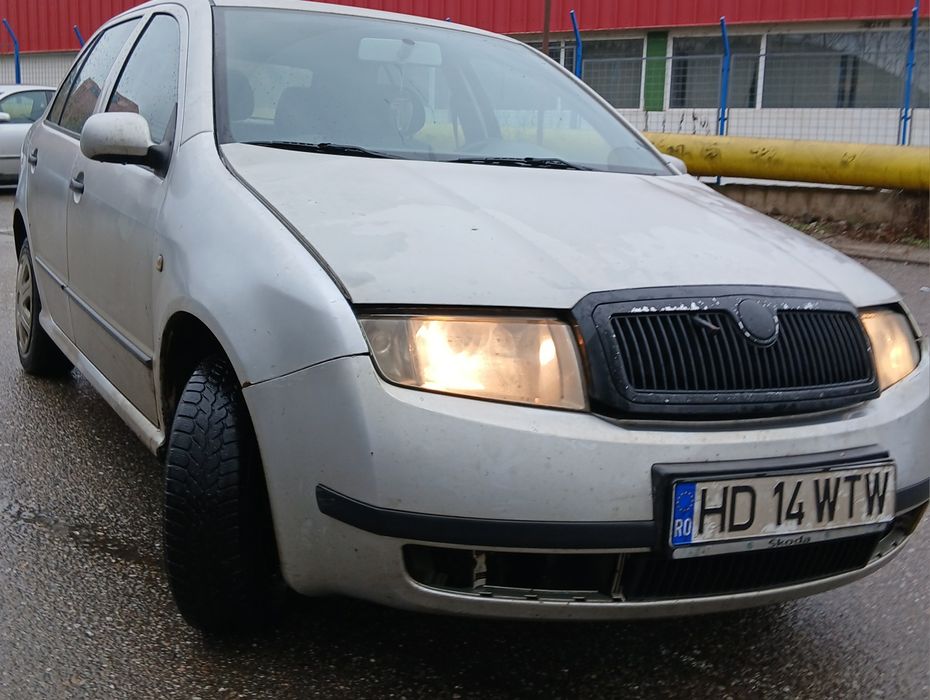 Vând sau schimb skoda fabia