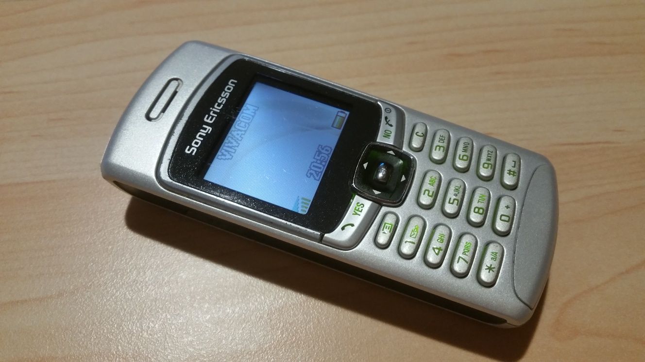 Sony Ericsson T230 перфектен