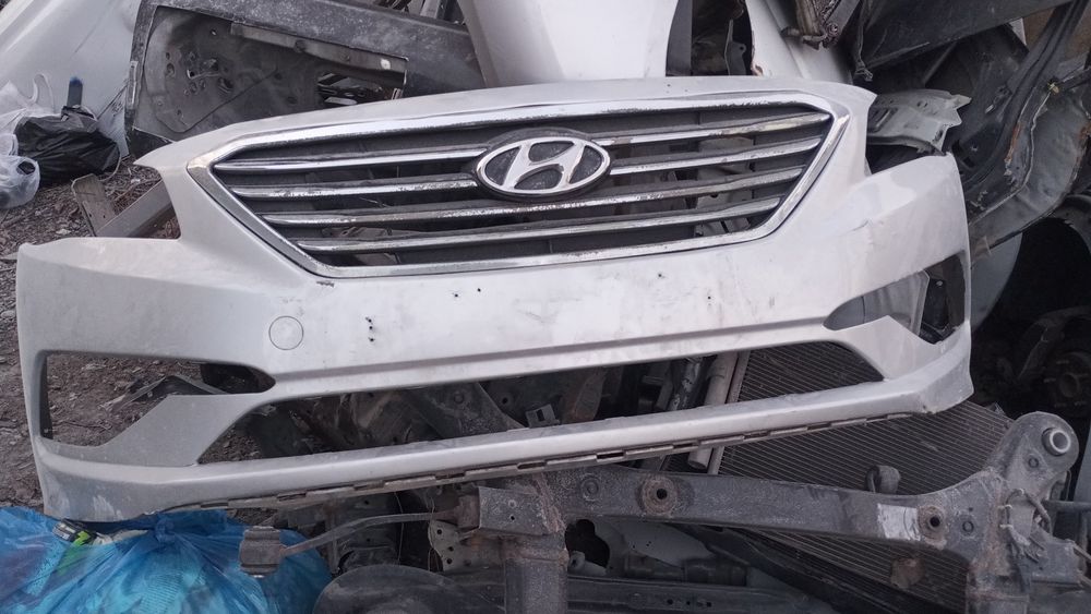 Бампер с решоткай хундай саната LF