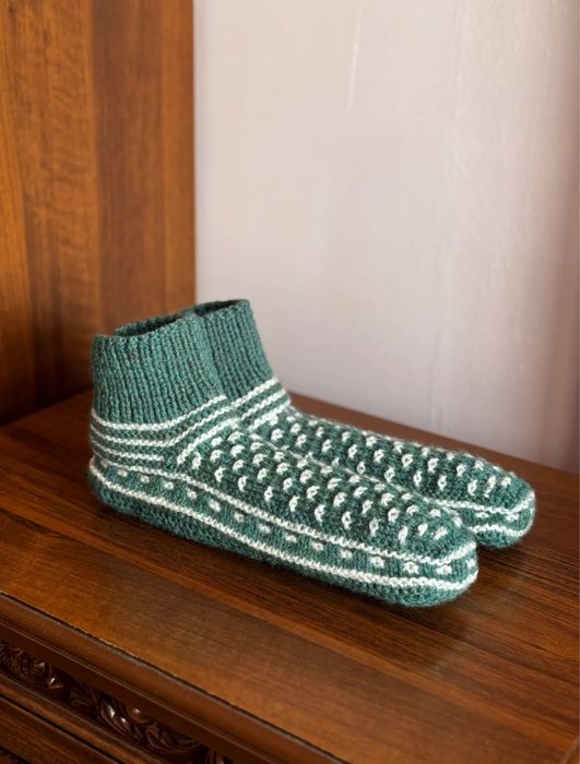 Мужские вязанные пинетки