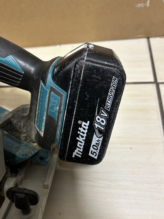 MDM vinde: Fierastrau circular manual Makita+Acumulator DHS680.