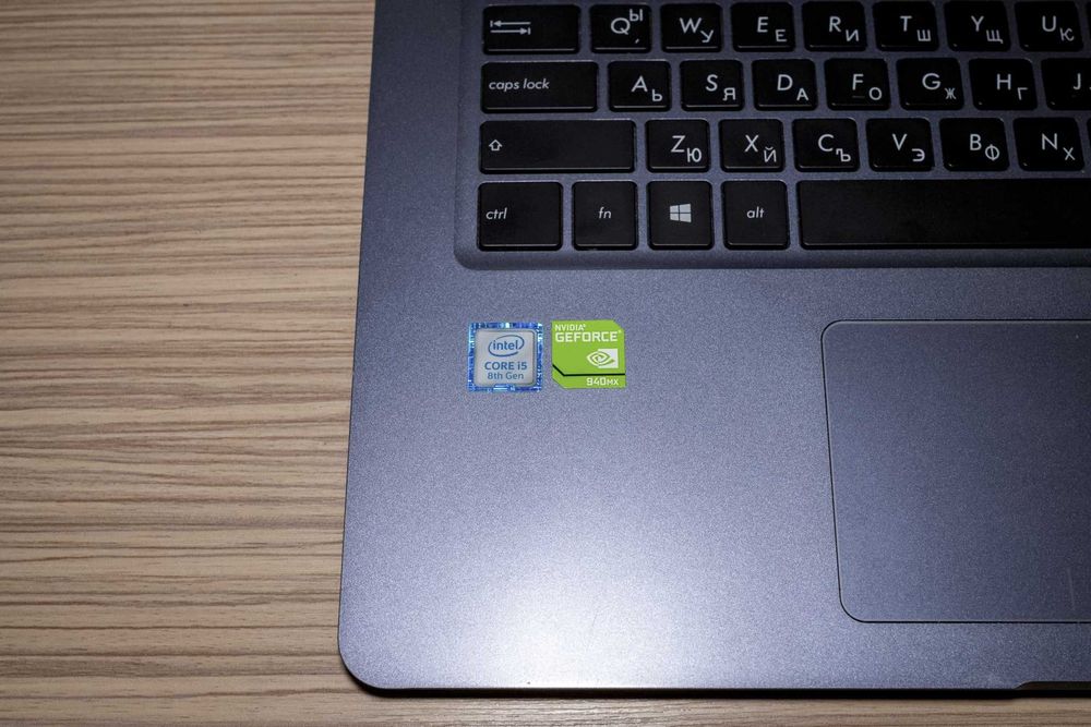 ASUS VivoBook S510UQ, i5-8250U, 12GB DDR4, 128GB + 1TB, NVIDIA 940MX