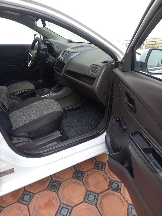 Продам срочна Кобалть 1 позиция  родная краска