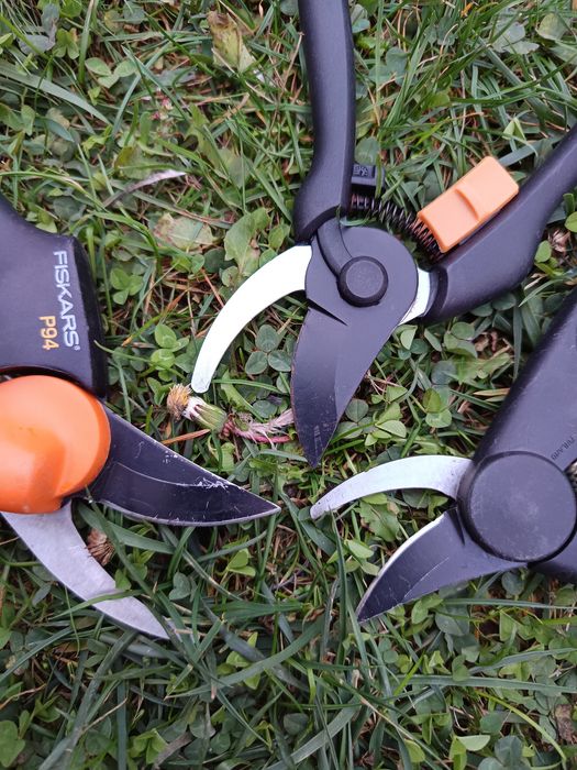 Fiskars,Gardena градински инструменти