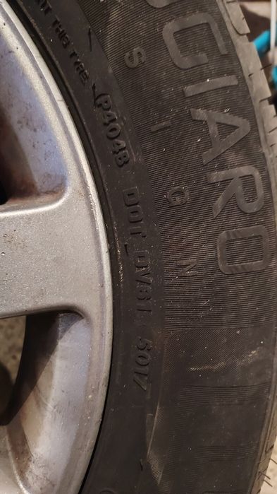 Jante aliaj R 15 + Anvelope de vara rulate 2000 km