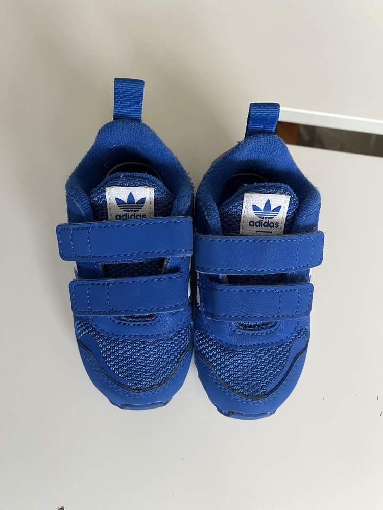 Маратонки Adidas