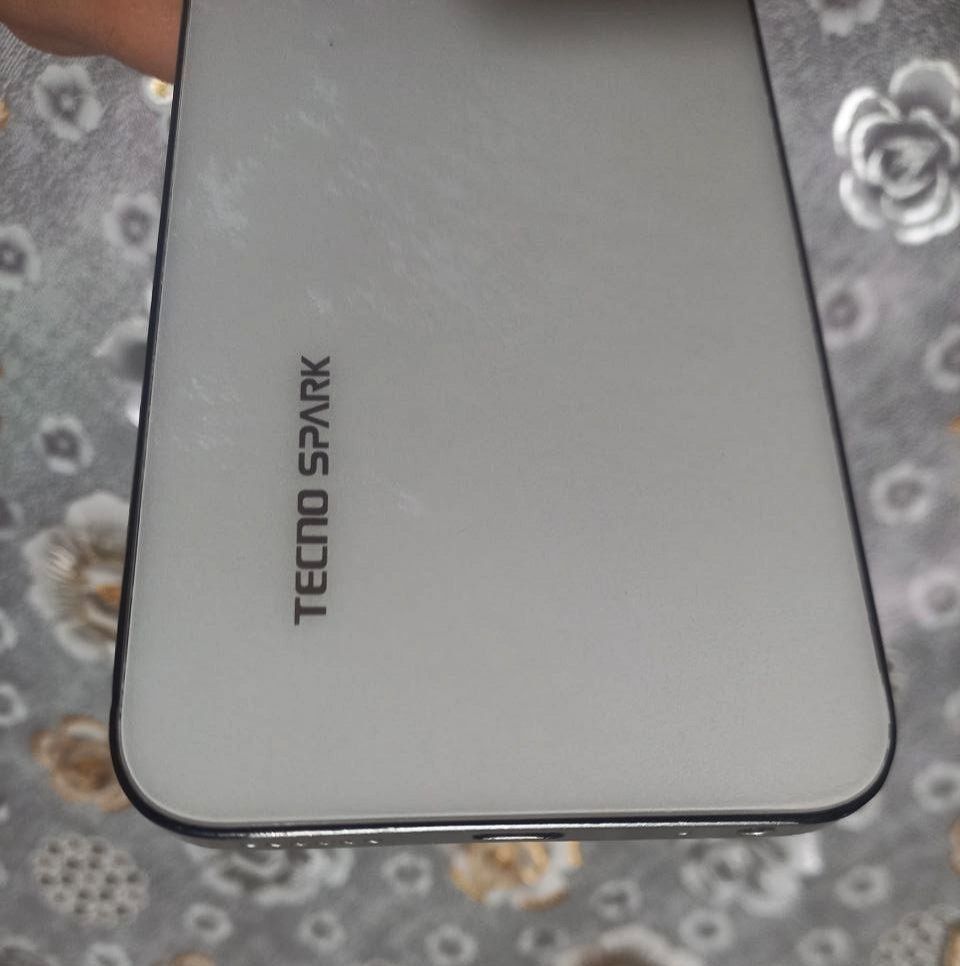 Arzon telefon 600 ming Tecno spark Арзон телефон 600 минг