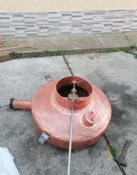 Vând cazan de făcut tuica 120 litri