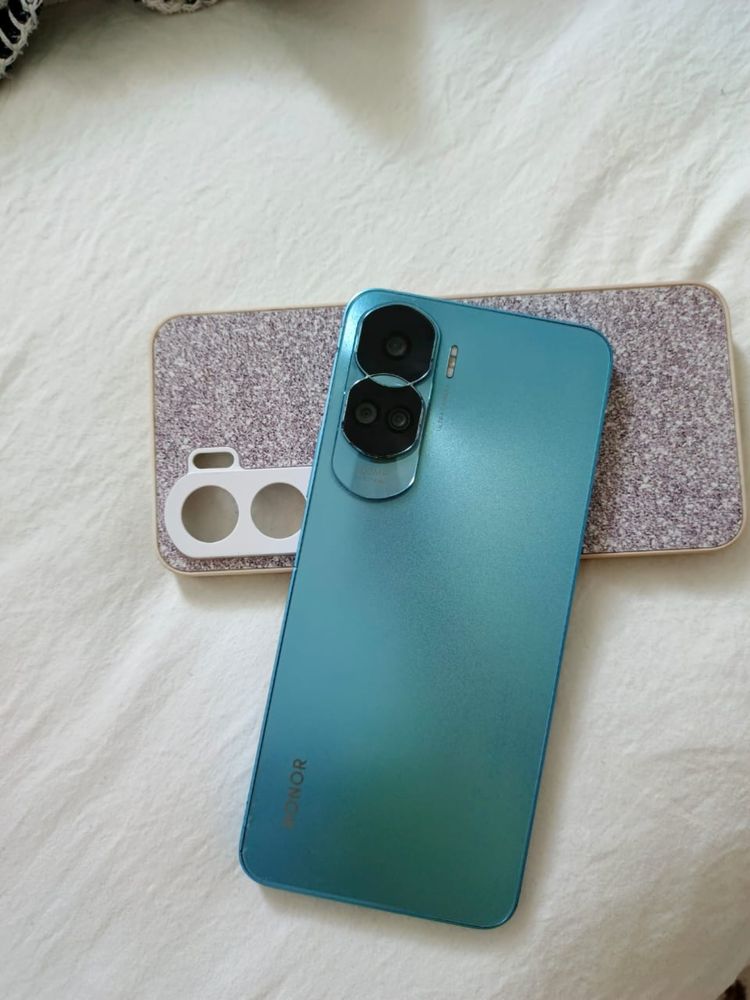 Honor 90 Lite почти новый