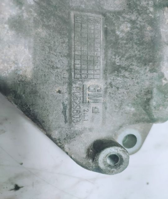 Suport motor 1.8 b z18xe 90529603 Opel Astra G seria