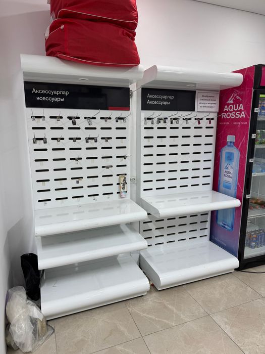 Витринная полка с подсветкой