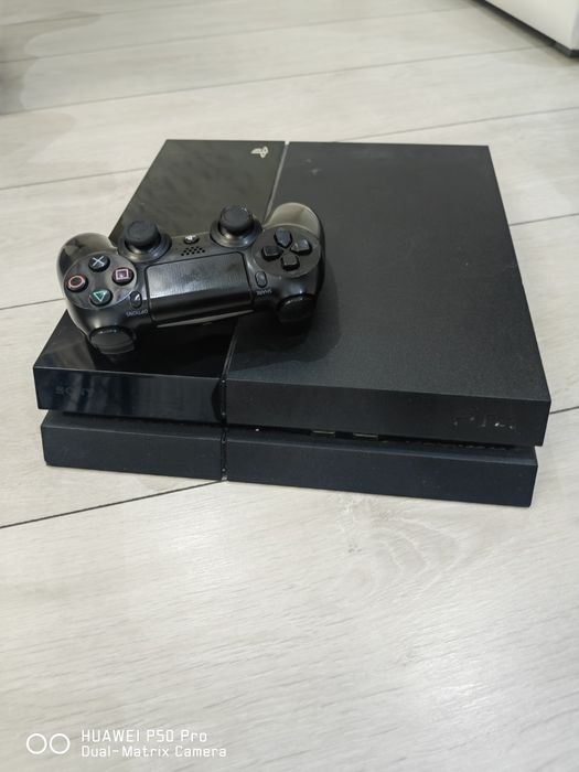PS4 с Джойстик +7 игри