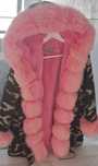 Vând geaca parka model deosebit