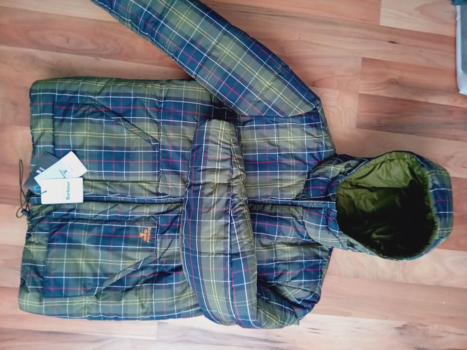 Barbour/Tommy Hilfiger с пух и пера  с 2 лица Л размер  мъжко яке