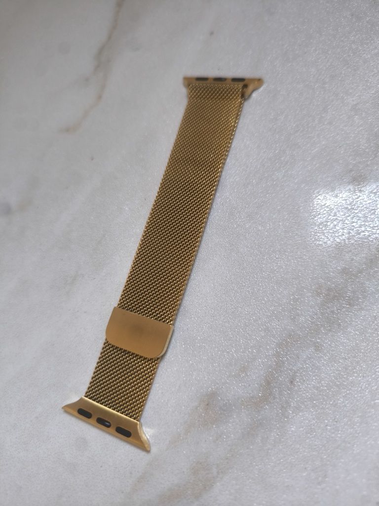Apple Watch метални магнитни каишки Milanese Loop