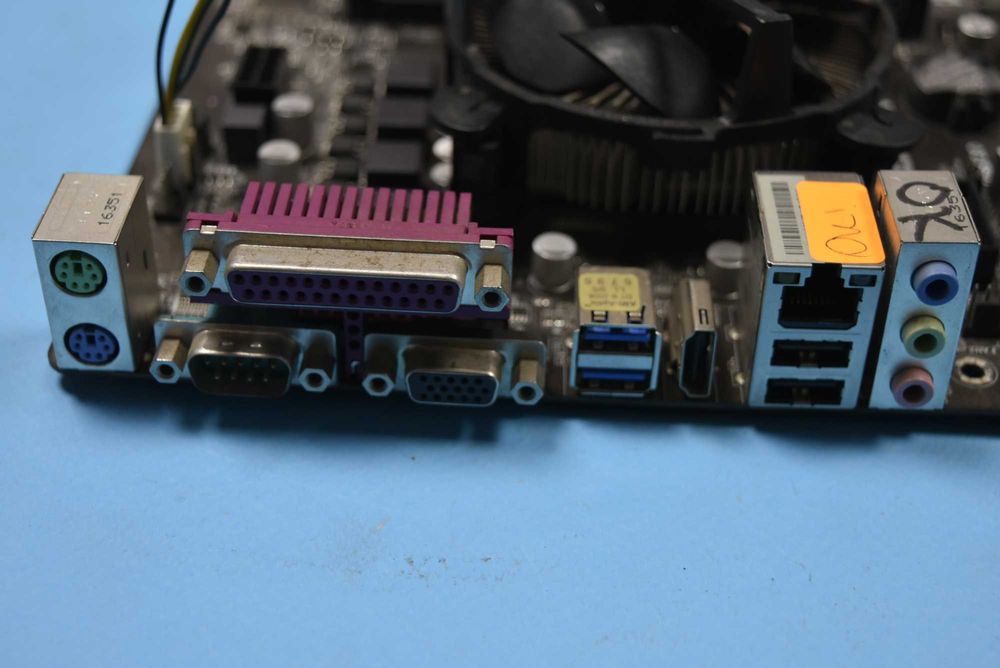 Asrock H81 Pro BTC + CPU Xeon E3-1231 V3 1150 socket - I7 analog 4770