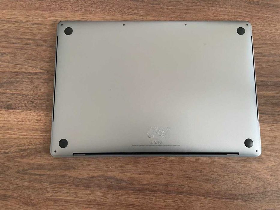 Лаптоп Apple MacBook Pro 16" (2019) Intel Core i7