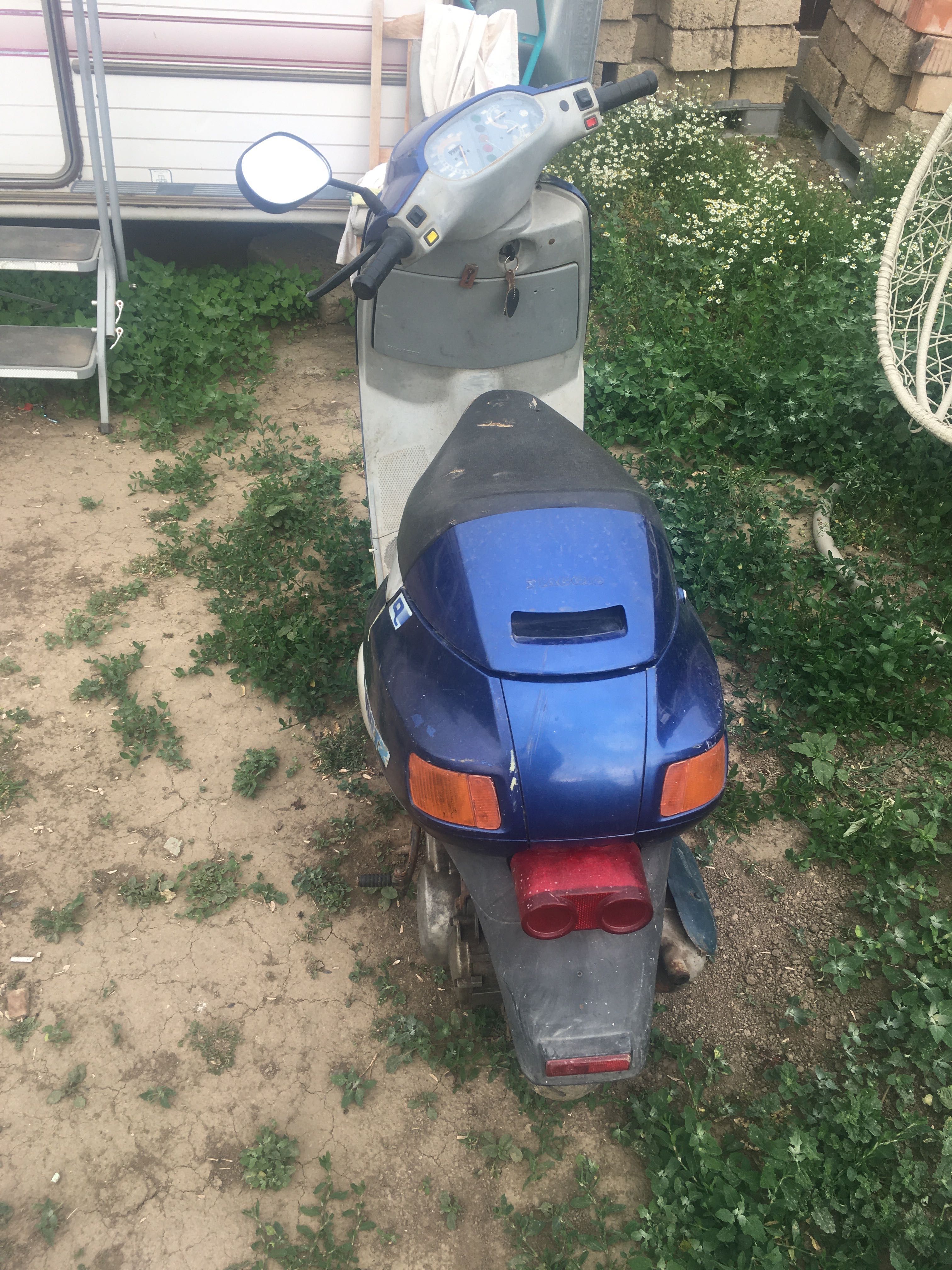 Pyaggio  scuter 49