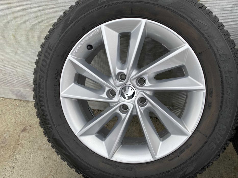Jante originale Skoda 17 cu anvelope de iarna