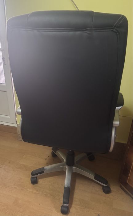 Scaun birou mare din piele ecologica