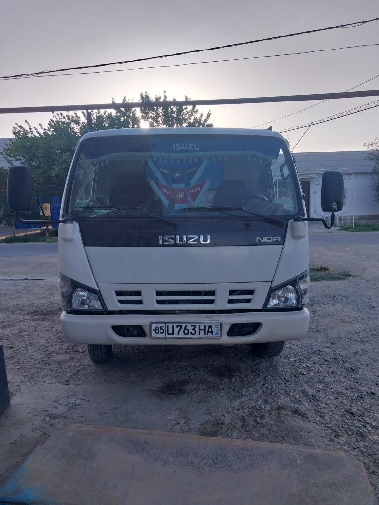 Isuzu sotiladi yili 2010 ishga tax