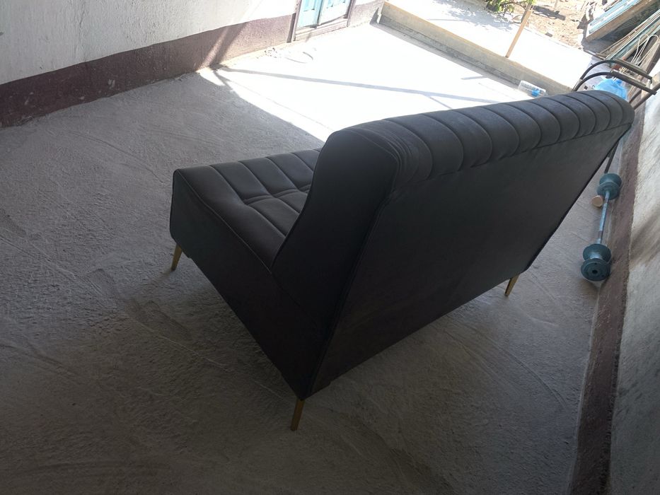 Mebel kafe restarandlar uchun yangi turibdi 8 ta bor sifati alo