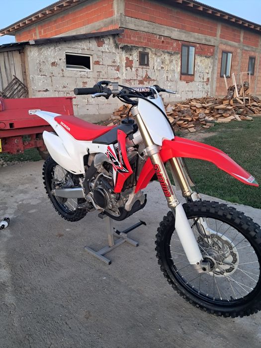 Honda crf250r Full cross
