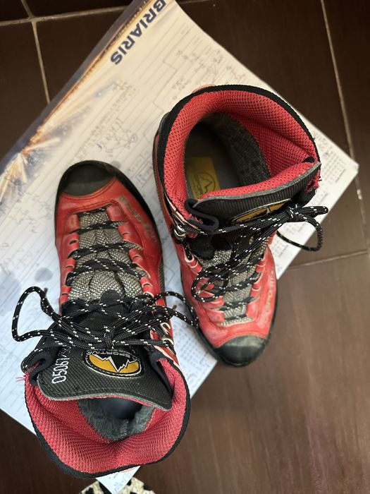 Vand bocanci La sportiva 38 1/3