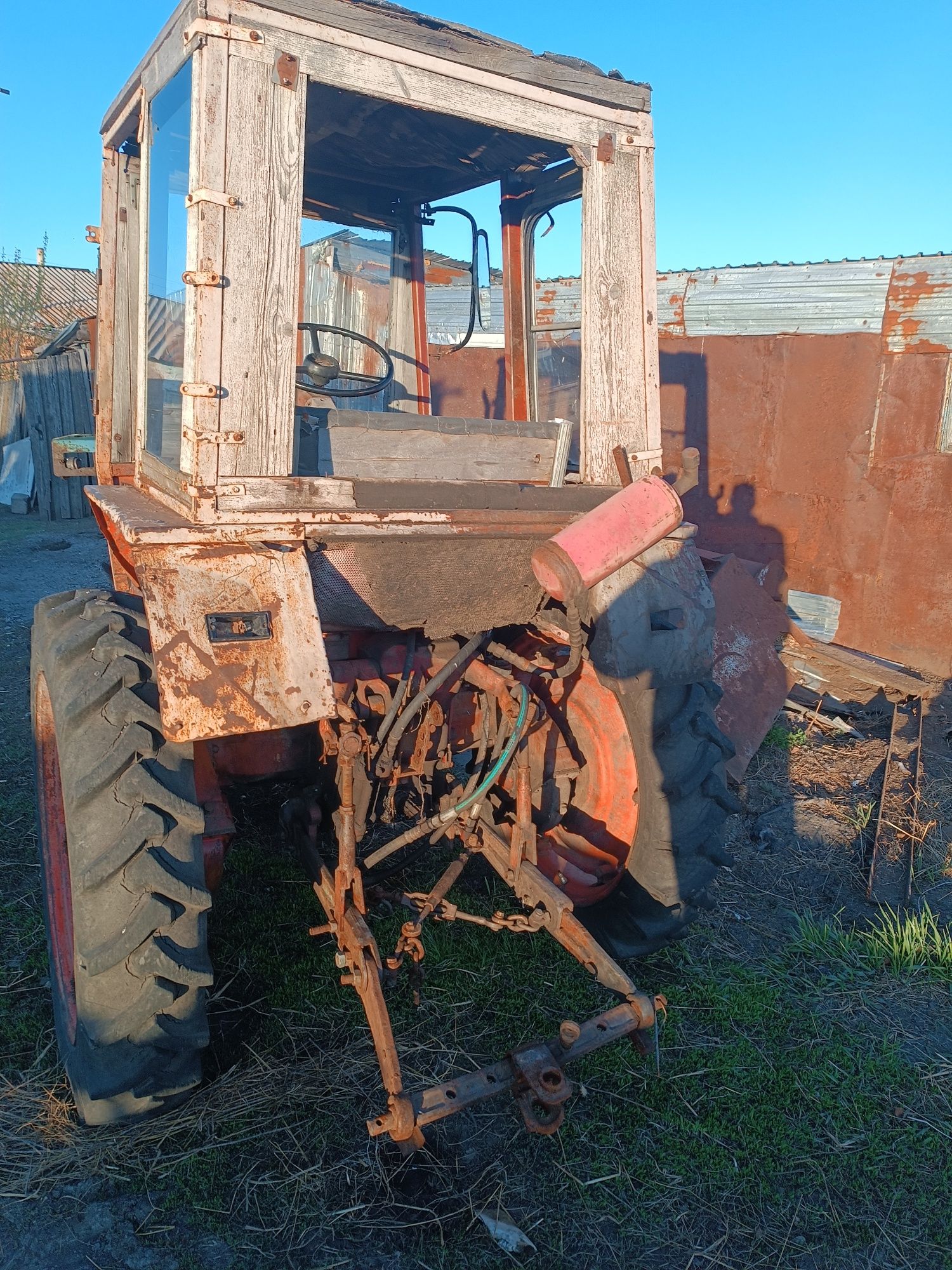 Продам трактор т-25