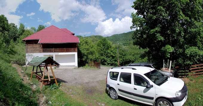 Vand pensiune turistica in Gura-Teghii, Varlaam, Jud. Buzau