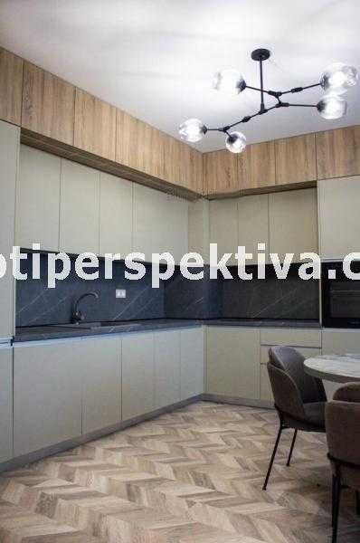 Продава се Тристаен апартамент в Пловдив, Христо Смирненски - 111 кв.м за 1793 €/кв.м - Снимка #1
