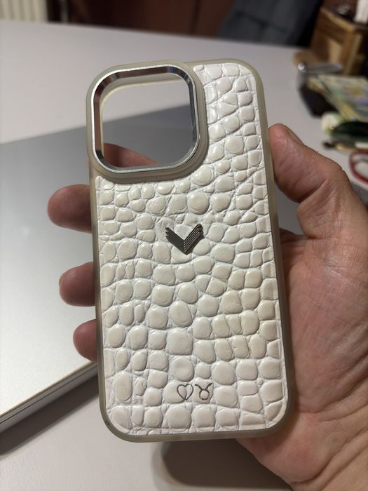 carcasa iphone 16 pro alba noua Velante