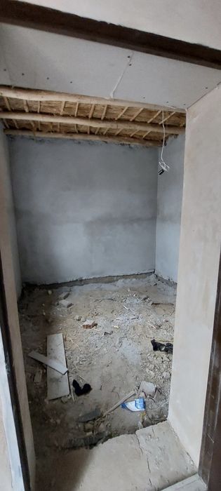 7.44 сотк жер 2 ханалы времянкасы бар жолдын бойында