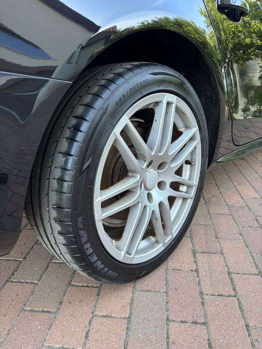 Vând Audi A4 2010 2.0 TDI