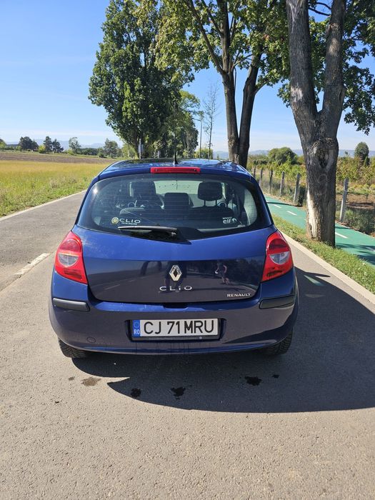 Vând Renault Clio 1.5 DCI