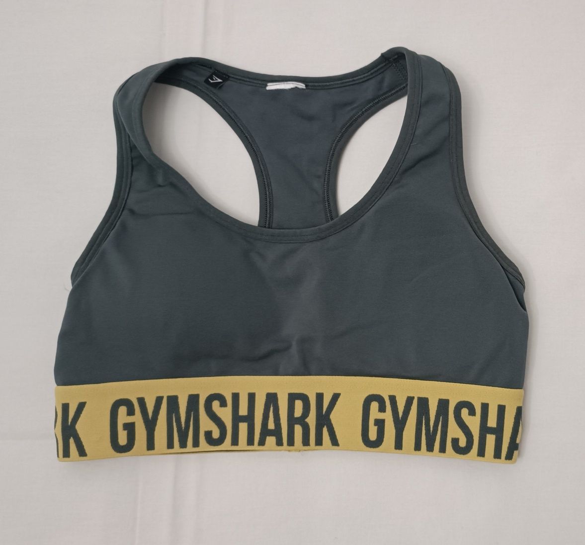 Gymshark оригинален екип S спорт бюстие и клин комплект