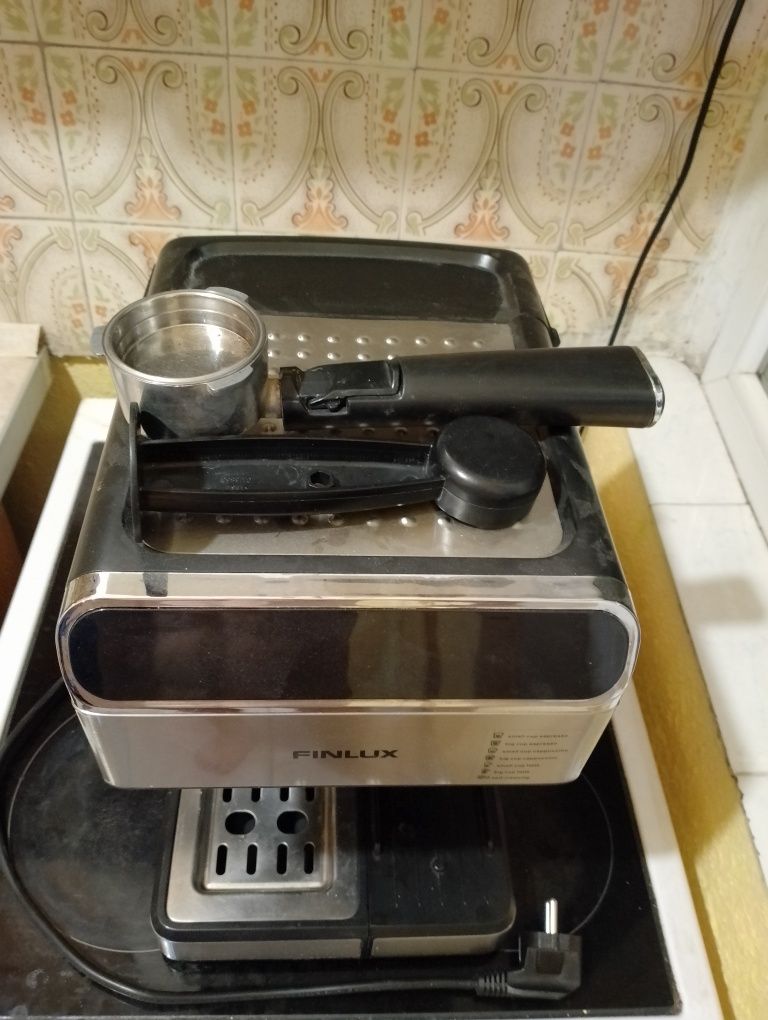 Кафе машина за смляно кафе