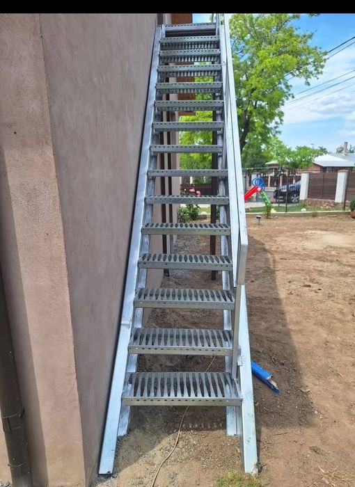 Scarii zincate metalice galvanizate