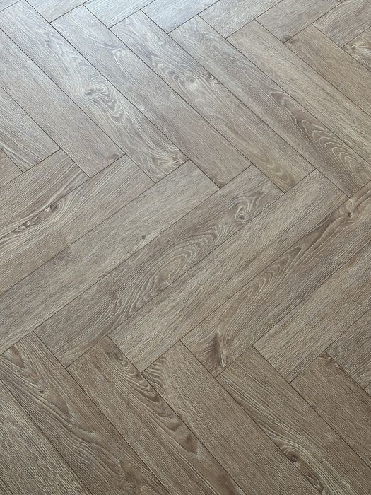 Ламинат елочка..