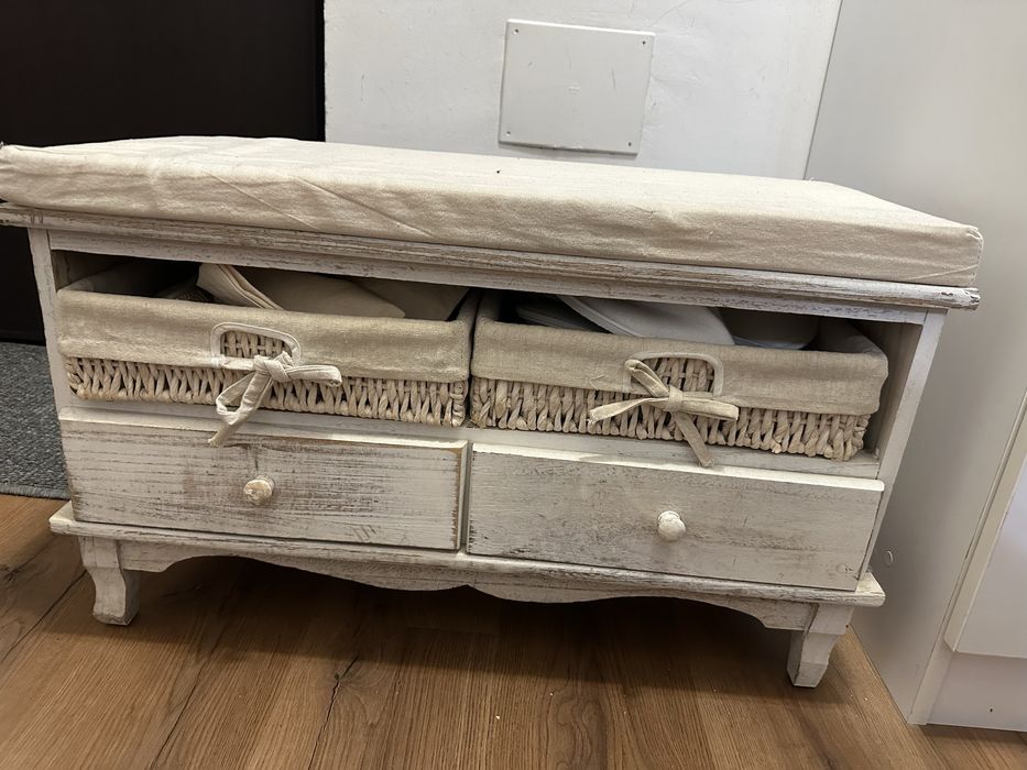 banca lemn cu perna pentru sezut