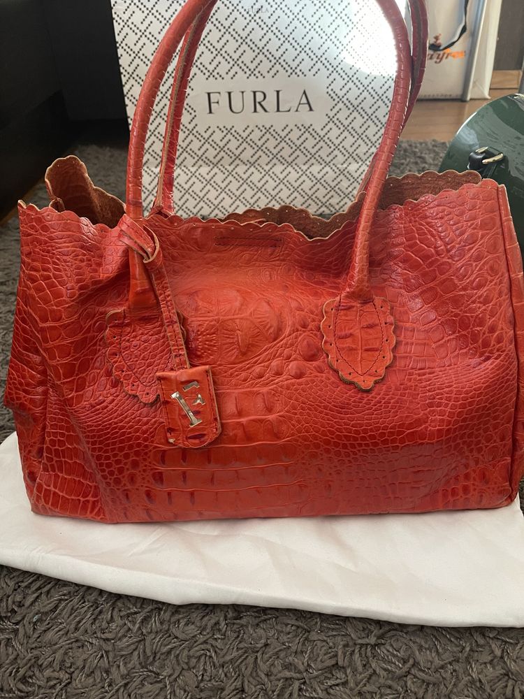 Дамска чанта FURLA