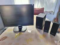 Monitor PC cu boxe