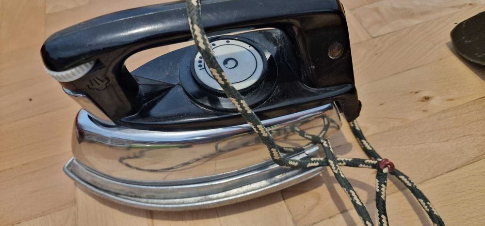 Стара руска ютия работеща