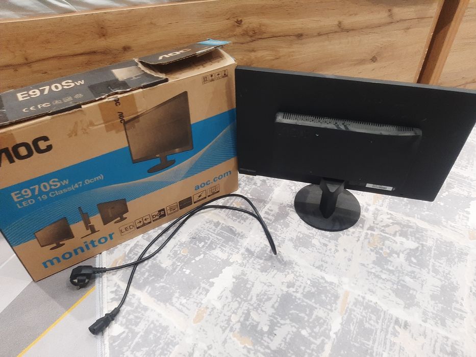 Монитор LED LOC 19